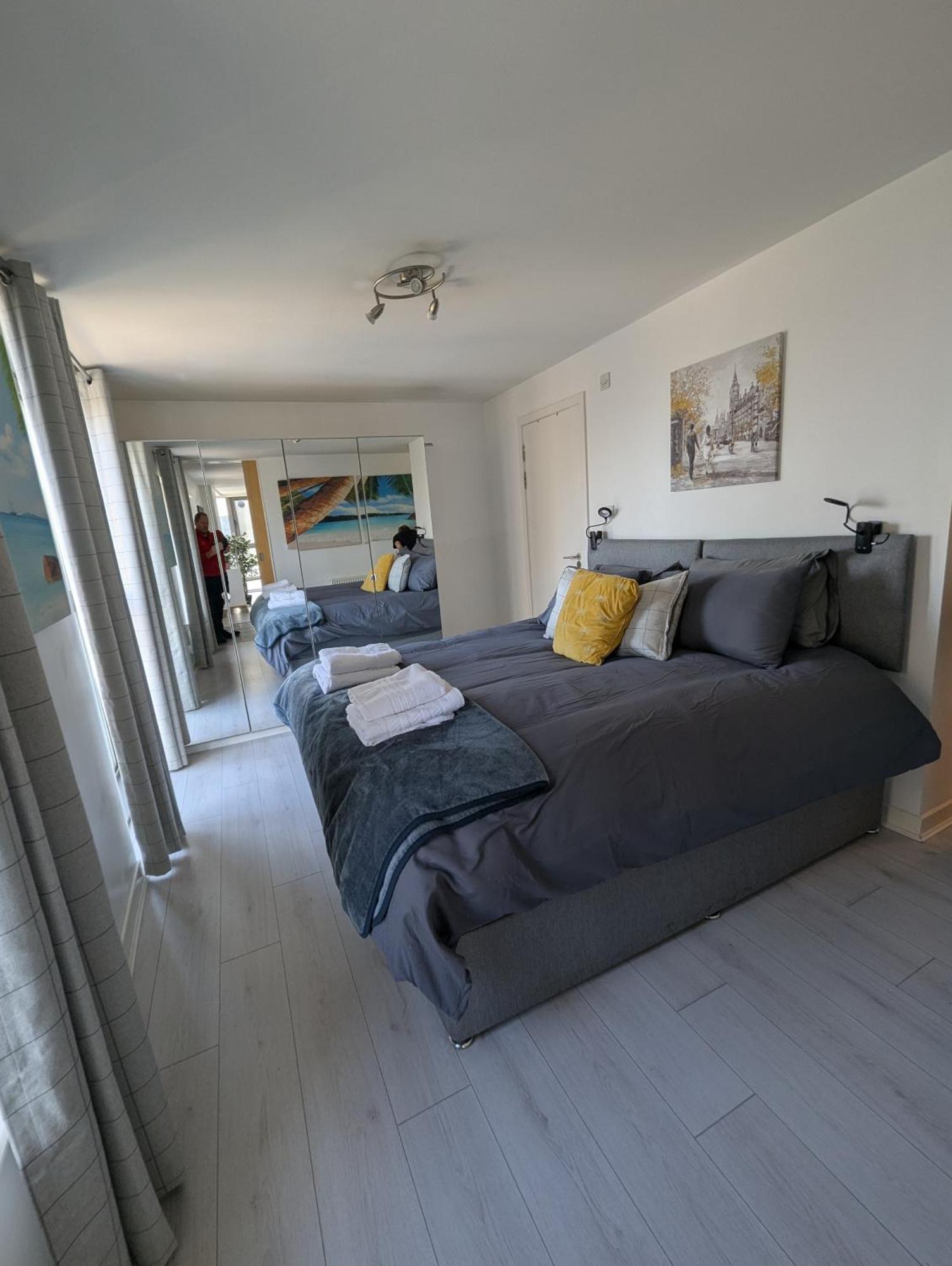 Glasgow City Centre Waterfront Apartment Екстериор снимка